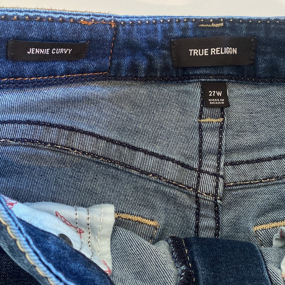 NWOT True Religion Jennie Curvy Jean shorts - Picture 5 of 6